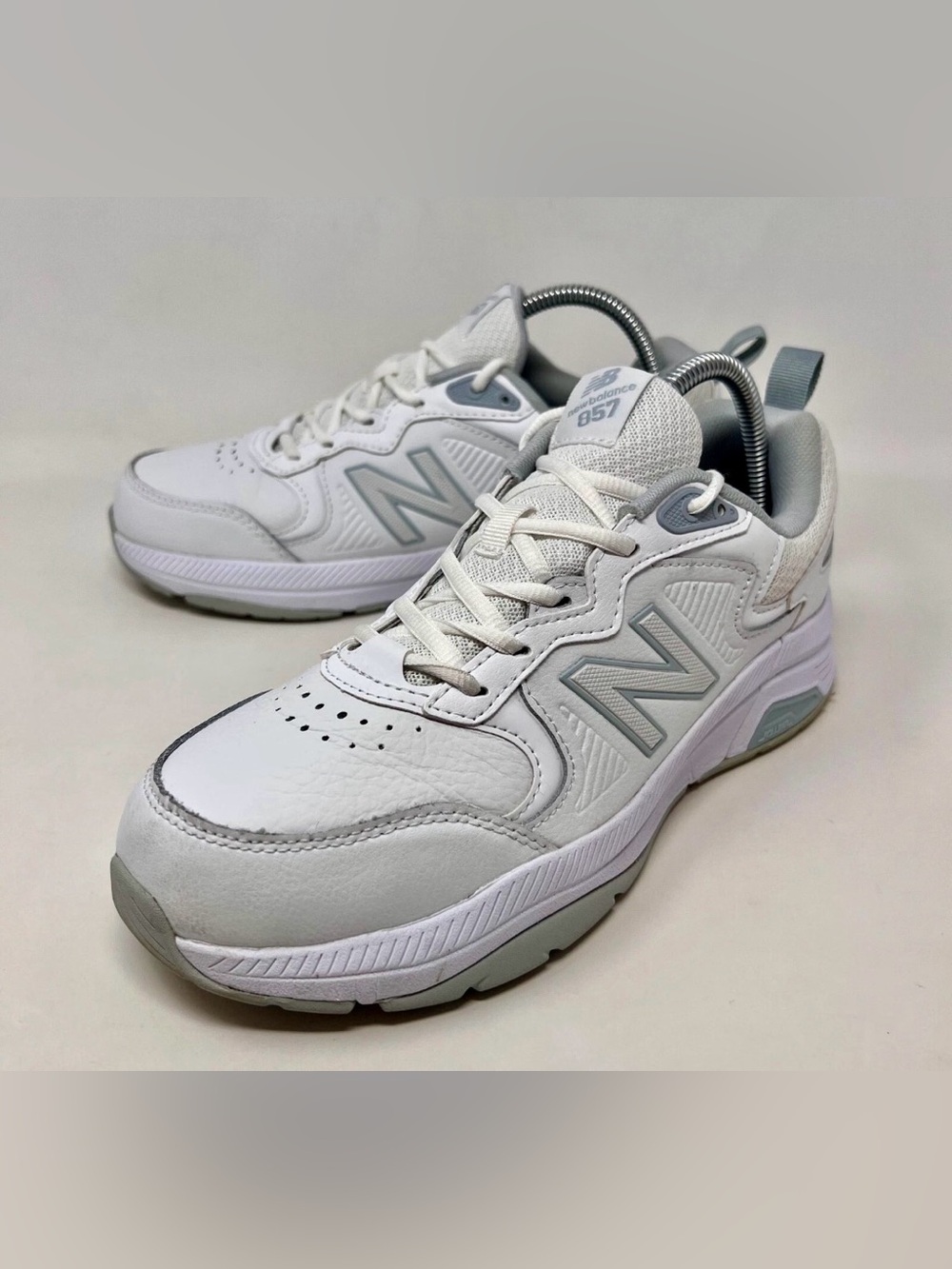New Balance 857 v3 Running Shoes Womens Size 9.5 Sneakers Athletic Walking